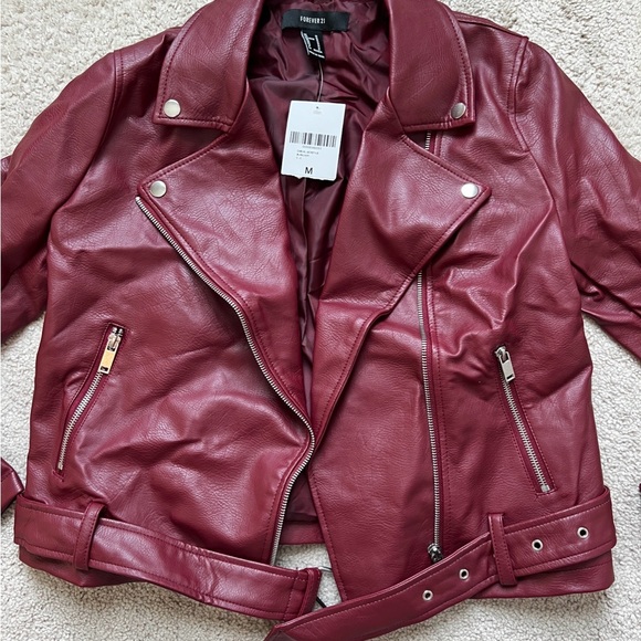 Forever 21 Burgundy Faux Leather Moto Jacket Women’s Size M NWT - Picture 3 of 10